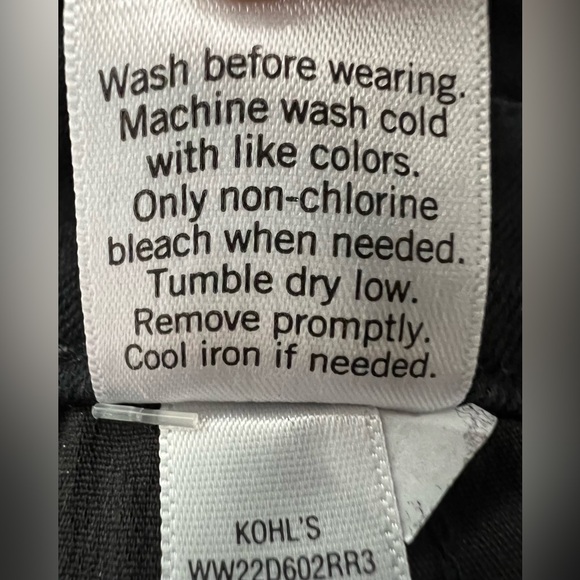 NWT Nine West Black Sculpting Denim Skinny Jeans - Picture 7 of 7